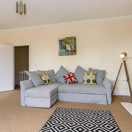 Handpost View Apartment Newport  Luaran gambar