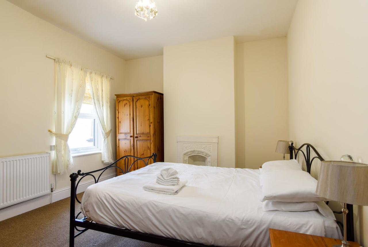 Handpost View Apartment Newport  Luaran gambar